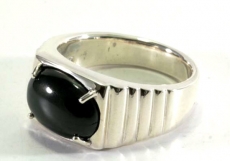 Onyx und Silber, Ring