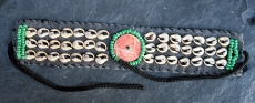 Armband, Muscheln und Perlen