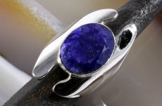 Saphir und Silber, Ring