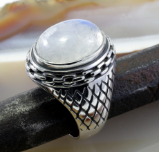 Mondstein und Silber, Ring