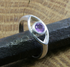 Amethyst und Silber, Ring