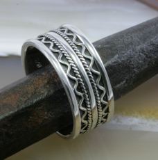 Feiner massiver Silberring