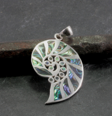 Abalone und Silber in der Art einer Nautilus, Silberanhänger