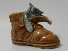 Katze im Schuh,Porzellanminiatur