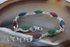 Rubine, Smaragde, Saphire und Silber, Armband
