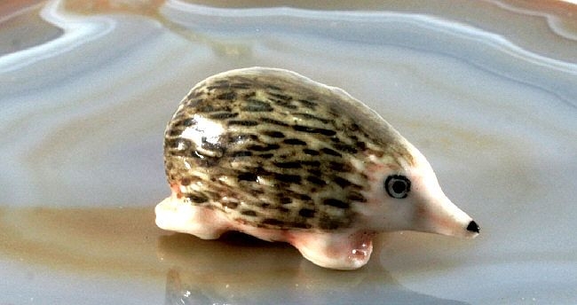 Igel, Porzellanminiatur
