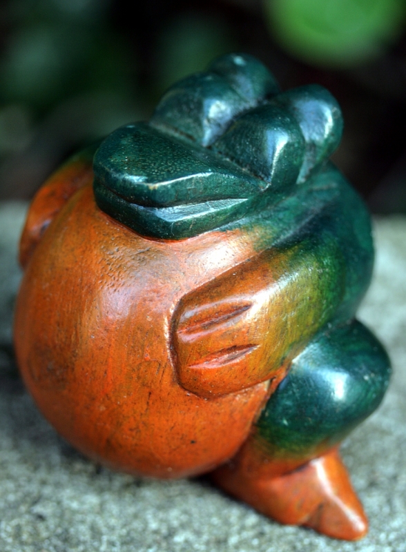 Frosch aus Holz