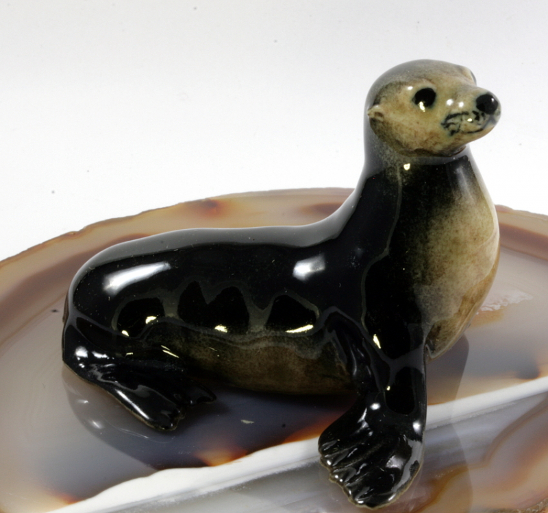 Seelöwe, Porzellanminiatur