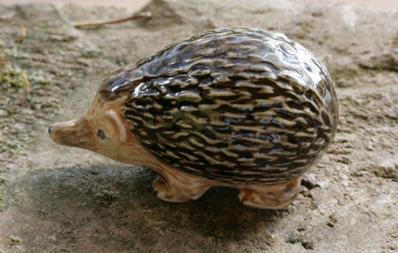 Igel, Porzellanminiatur