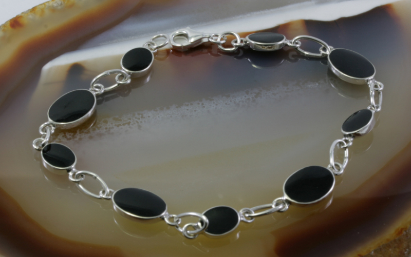 Onyx und Silber, Armband