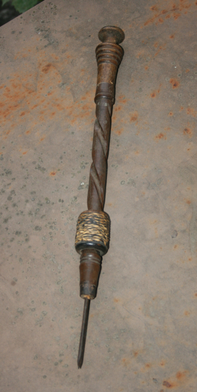 Alter mechanischer Bohrer aus Lombok ( Indonesien )