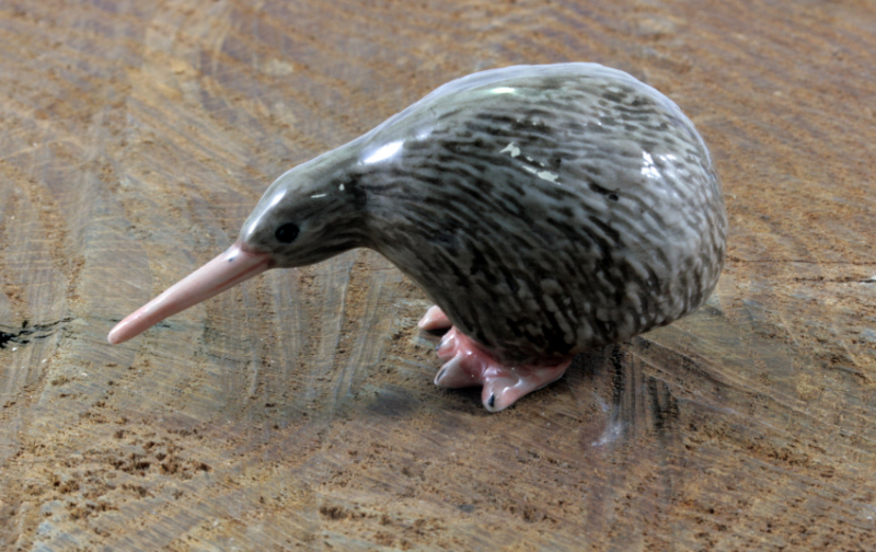 Kiwi, Porzellanminiatur