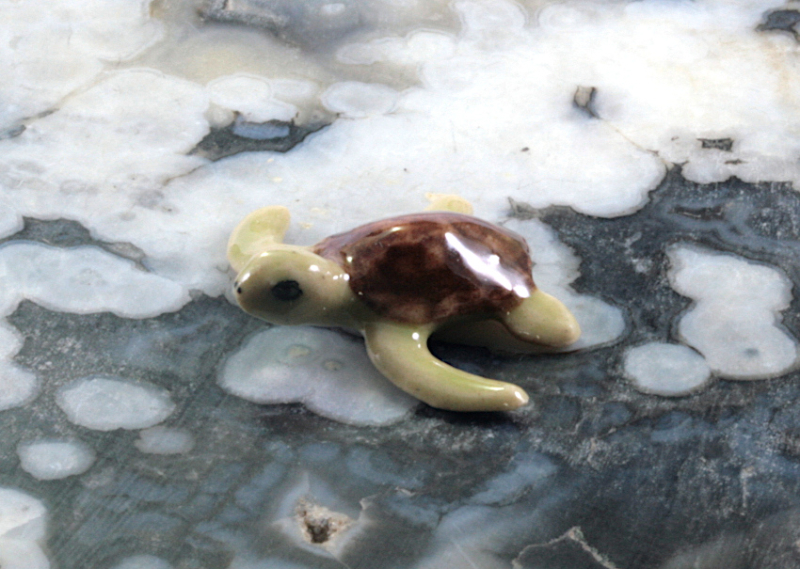 Meeresschildkröte, Porzellanminiatur