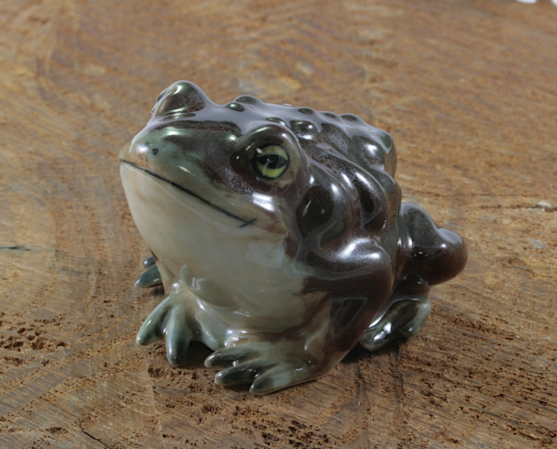 Kröte, Porzellanminiatur