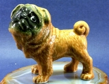 Mops, Hund, Porzellanminiatur