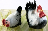 Huhn und Hahn, Porzellanminiatur