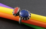 Lapislazuli und Silber, ein Ring aus Nepal