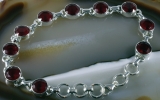 Rubine und Silber, Armband