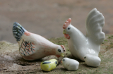 Huhn,Hahn,Küken,Porzellanminiaturen