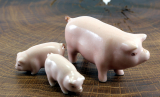 Schwein mit Ferkel, Porzellanminiaturen