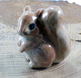 Eichhörnchen, Porzellanminiatur