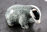Dachs, Porzellanminiatur